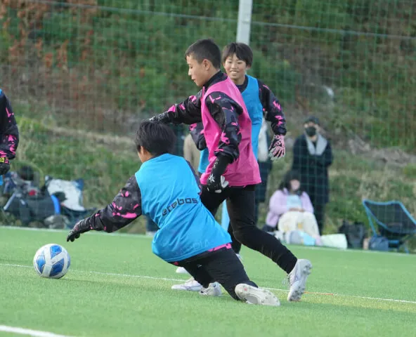 1vs1で前に飛び出すGK選手